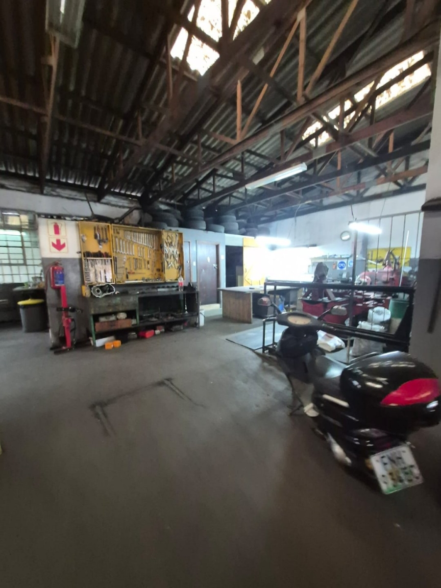 Commercial Property for Sale in Braelyn Industrial Eastern Cape